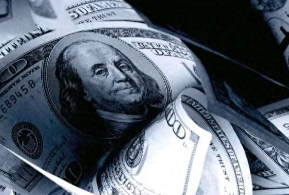 Dollar Rate Cuts and the Looming Financial Crisis